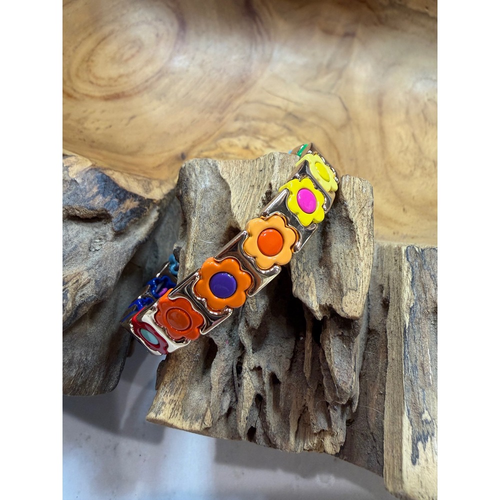 Multicolor Enamel Daisy Flower Gold Tone Stretch Bracelet Retro Floral Kidcore - Picture 5 of 8